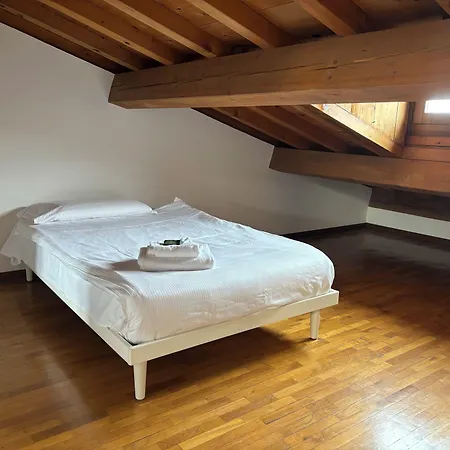 Veronetta 52 דירה ורונה